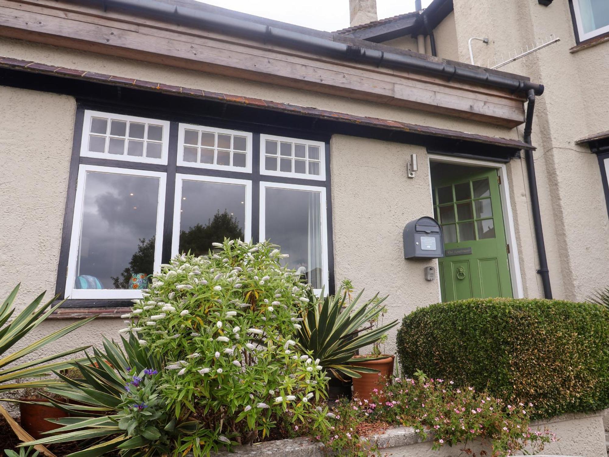 The Apartment At Queen Anne'S Lodge Lyme Regis Eksteriør bilde