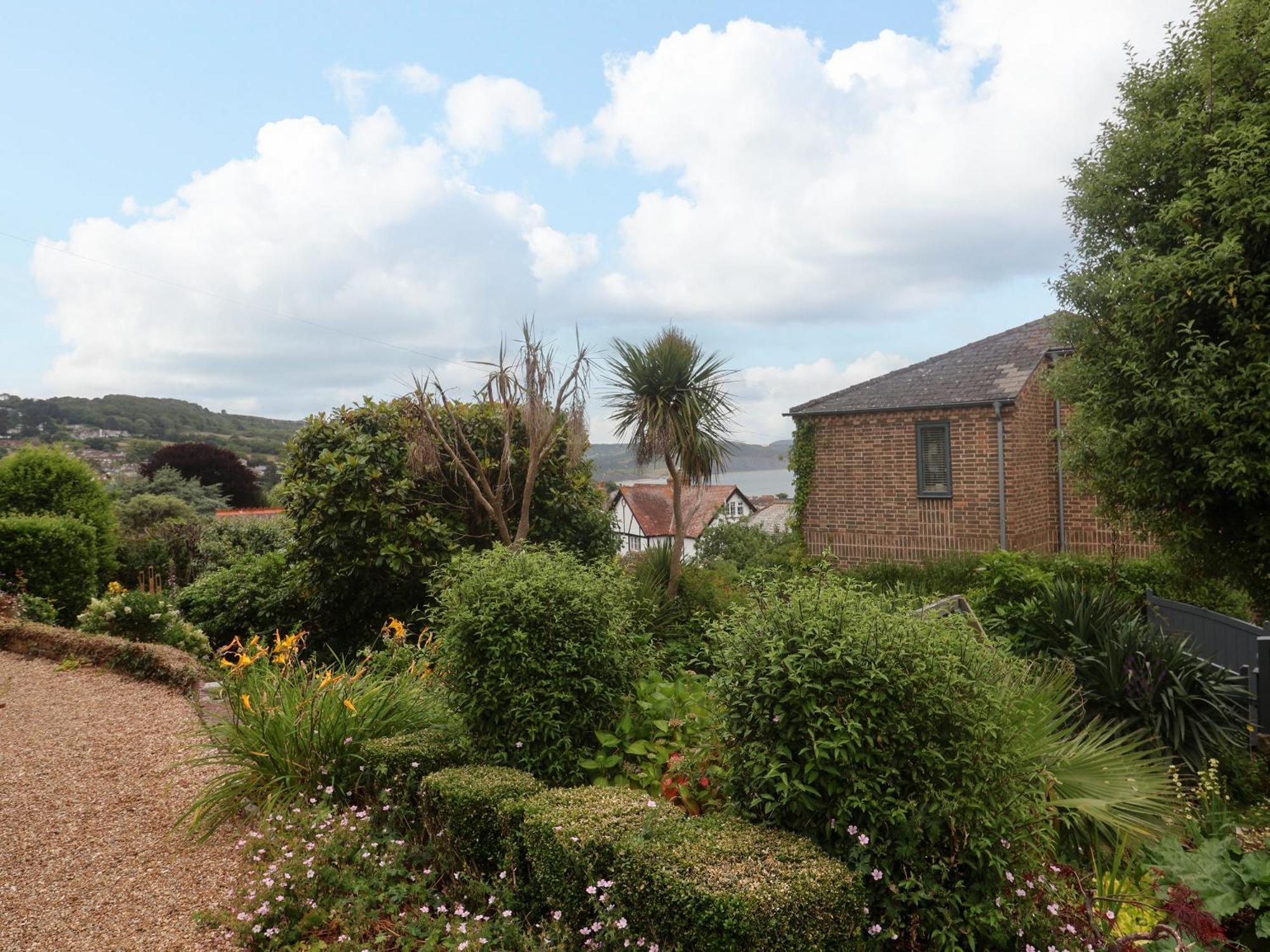 The Apartment At Queen Anne'S Lodge Lyme Regis Eksteriør bilde