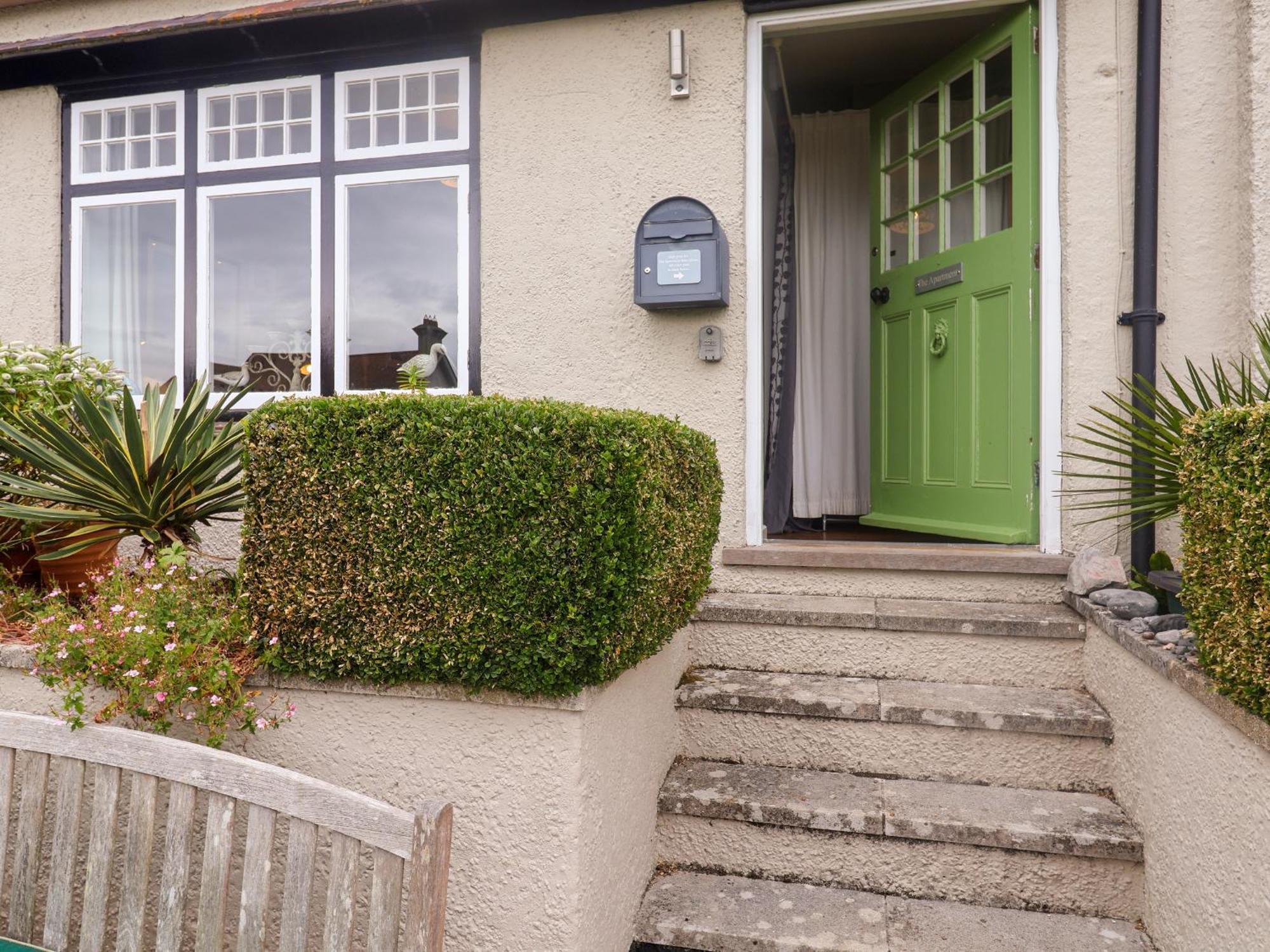 The Apartment At Queen Anne'S Lodge Lyme Regis Eksteriør bilde